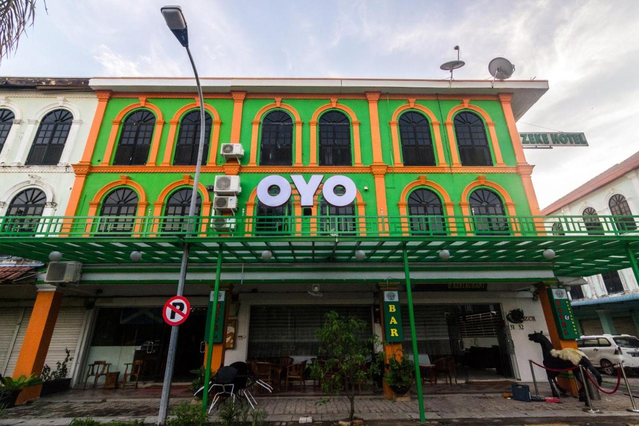 Batam Vaccinated Staff - Oyo 1771 Zeke Hotel מראה חיצוני תמונה